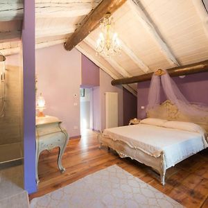 Quart De Lune - Boutique B&B
